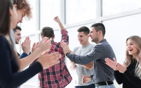 Gruppe Menschen Jubel