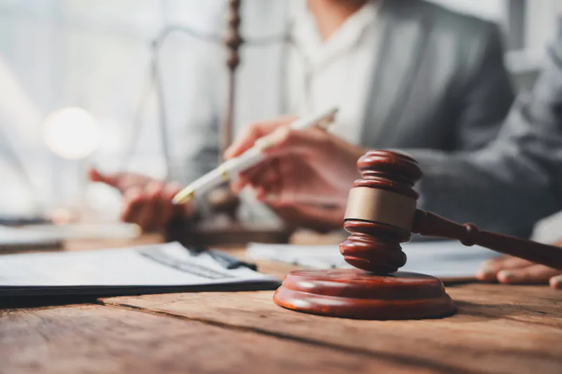 Rechtliche Auseinandersetzungen